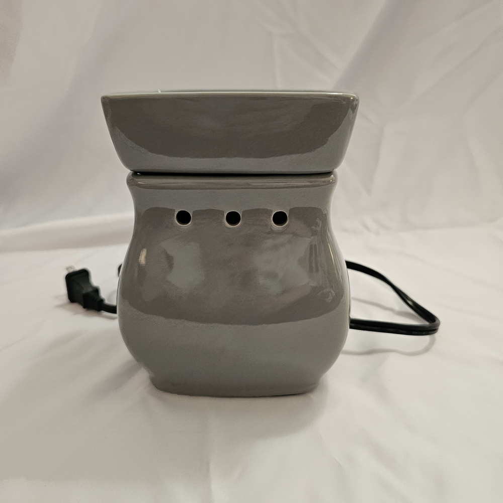 Scentsy Classic Curve Gloss Gray Warmer